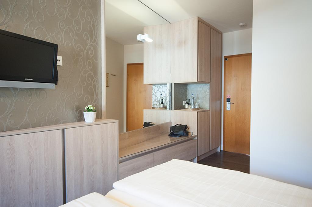 Weinhotel St. Stephanus Zeltingen-Rachtig Εξωτερικό φωτογραφία